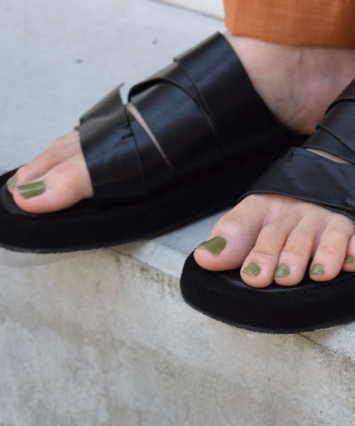 Marient（マリエント）の「Taper Leather Sandals/ベルトステッチサンダル（サンダル・レディース・アイボリー/ブラック・23.0cm/23.5cm/24.0cm/24.5cm）」の9枚目の写真