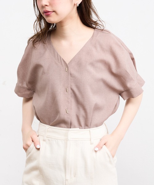 natural couture(ナチュラルクチュール)の「バー釦袖タックブラウス(シャツ/ブラウス・レディース・ブラック/サックスブルー/モカ/ストライプ/ライトベージュ/ピンク・FREE)」の18枚目の写真