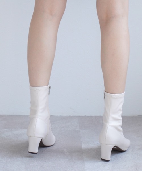 VIVIAN（ヴィヴィアン）の「オープントゥストレッチショートブーツ（ブーツ・レディース・グレー系その他7/ブラック/アイボリー・L/S/M）」の7枚目の写真