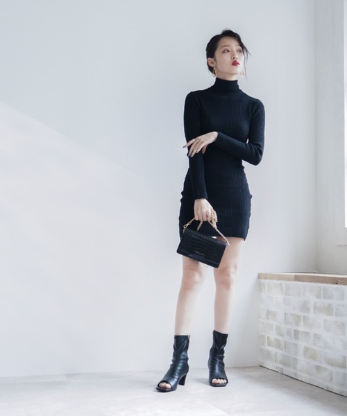 VIVIAN（ヴィヴィアン）の「オープントゥストレッチショートブーツ（ブーツ・レディース・グレー系その他7/ブラック/アイボリー・L/S/M）」の14枚目の写真