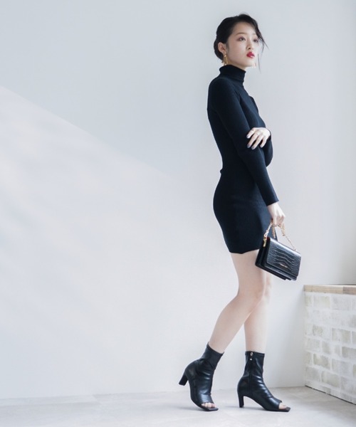 VIVIAN（ヴィヴィアン）の「オープントゥストレッチショートブーツ（ブーツ・レディース・グレー系その他7/ブラック/アイボリー・L/S/M）」の15枚目の写真