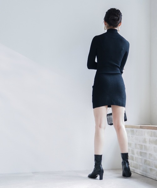 VIVIAN（ヴィヴィアン）の「オープントゥストレッチショートブーツ（ブーツ・レディース・グレー系その他7/ブラック/アイボリー・L/S/M）」の16枚目の写真