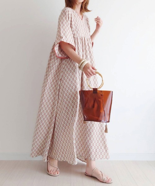 CORNERS（コーナーズ）の「CORNERS by yui　コモン柄カフタンワンピース（ワンピース・レディース・アイボリー/ブラウン/ミント/ネイビー/ブラック・M）」の11枚目の写真