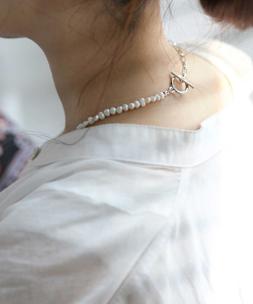 antiqua（アンティカ）の「淡水パールチェーンネックレス（ネックレス・レディース・シルバー/ゴールド・FREE）」の4枚目の写真