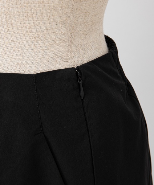 one after another NICE CLAUP(ワンアフターアナザーナイスクラップ)の「バルーンミニスカート(スカート・レディース・ブラック/アイボリー・FREE)」の21枚目の写真