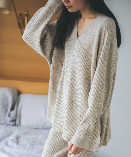 B:MING by BEAMS(ビーミングバイビームス)の「B:MING by BEAMS / ネップ リブ Vネック プルオーバー(ニット/セーター・レディース・チャコールグレー/ベージュ/ナチュラル・ONE SIZE)」の6枚目の写真