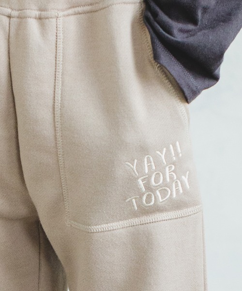 PAIRMANON STREET（ペアマノンストリート）の「【PAIRMANON STREET】【裏起毛じゃない毛玉知らずスウェット】選べる2デザインユニセックスジョガーパンツ（その他パンツ・キッズ・ブルー系その他3/ブラック/モカ/グレイッシュベージュ/チャコール/グレー/ブラック系その他2/グレー系その他2/ダークブルー・100/130/140/150/110/120/90）」の21枚目の写真