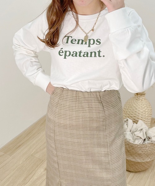 apres jour clair(アプレジュールクレア)の「【apres jour clair】アソートロゴロンT【ZOZOTOWN限定アイテム】(Tシャツ/カットソー・レディース・オフホワイト/イエロー/ベージュ/ホワイト系その他・X-LARGE/フリー)」の6枚目の写真