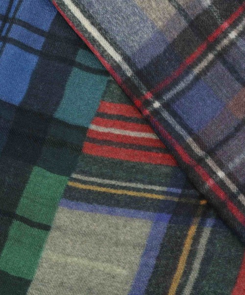 Glen Prince(グレンプリンス)の「【GLEN PRINCE(グレン プリンス)】 ストール ハーフチェック柄(ストール/ショール・レディース・グリーン/レッド・FREE)」の19枚目の写真