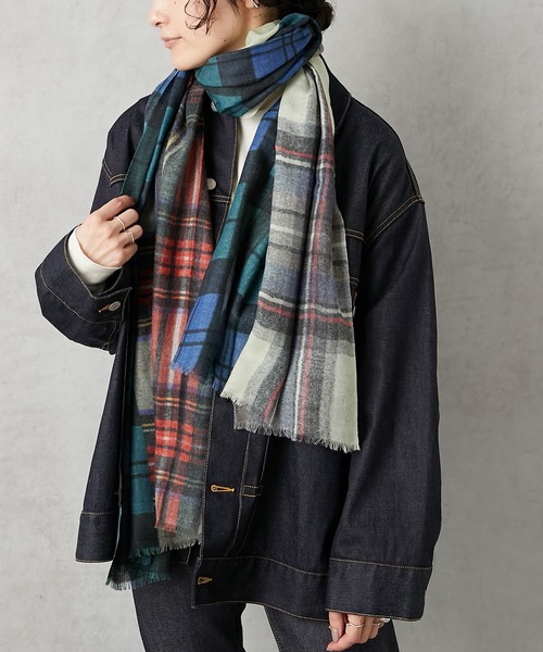 Glen Prince(グレンプリンス)の「【GLEN PRINCE(グレン プリンス)】 ストール ハーフチェック柄(ストール/ショール・レディース・グリーン/レッド・FREE)」の18枚目の写真