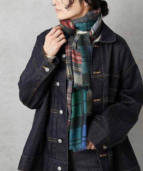 Glen Prince(グレンプリンス)の「【GLEN PRINCE(グレン プリンス)】 ストール ハーフチェック柄(ストール/ショール・レディース・グリーン/レッド・FREE)」の17枚目の写真