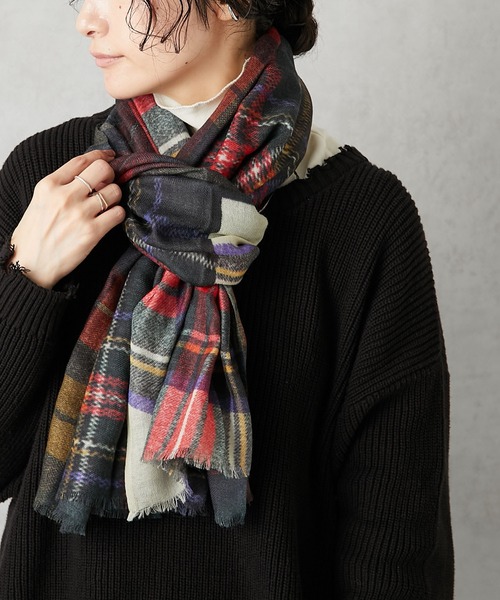Glen Prince(グレンプリンス)の「【GLEN PRINCE(グレン プリンス)】 ストール ハーフチェック柄(ストール/ショール・レディース・グリーン/レッド・FREE)」の10枚目の写真