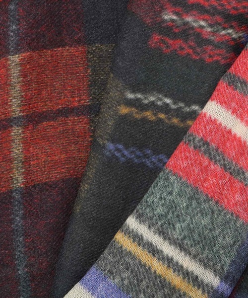 Glen Prince(グレンプリンス)の「【GLEN PRINCE(グレン プリンス)】 ストール ハーフチェック柄(ストール/ショール・レディース・グリーン/レッド・FREE)」の9枚目の写真