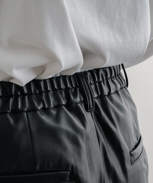 Julius シンセティックレザーパンツ epnok（エプノック）の「シンセティックレザーパンツ（その他パンツ