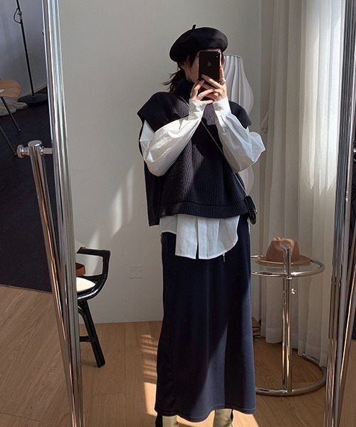 chuclla（チュクラ）の「ハイネック リブニットベスト chw21a123（ニット/セーター・レディース・ベージュ/ネイビー・FREE）」の3枚目の写真