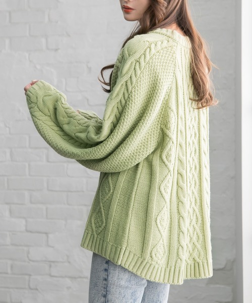 Newlyme(ニューリーミー)の「ラグランケーブルオーバーニット(ニット/セーター・レディース・チャコールグレー/グリーン/アイボリー/ライラック・M-L)」の9枚目の写真