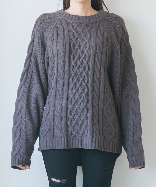 Newlyme(ニューリーミー)の「ラグランケーブルオーバーニット(ニット/セーター・レディース・チャコールグレー/グリーン/アイボリー/ライラック・M-L)」の12枚目の写真