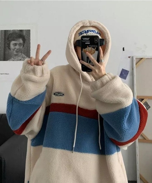 lala Born（ララボーン）の「カラーラインボアパーカー（パーカー・レディース・ブラック/ベージュ・FREE）」の3枚目の写真