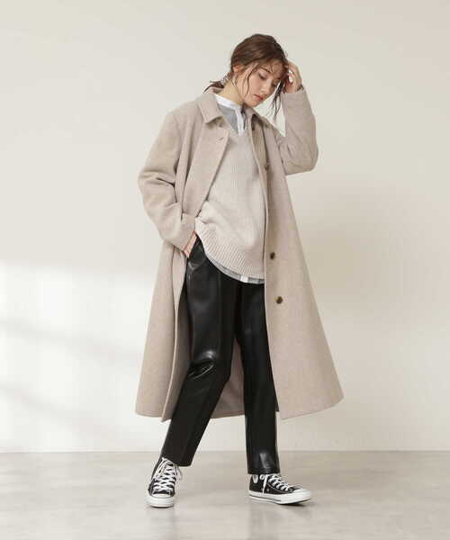 N.（N. Natural Beauty Basic）（エヌエヌナチュラルビューティーベーシック）の「フェイクレザースリムストレートパンツ（その他パンツ・レディース・ブラック・MEDIUM）」の19枚目の写真