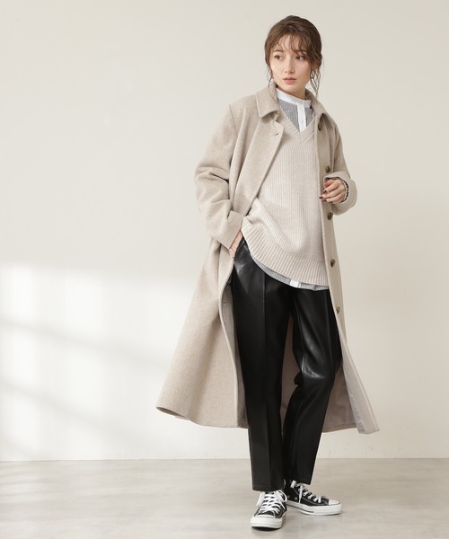 N.（N. Natural Beauty Basic）（エヌエヌナチュラルビューティーベーシック）の「フェイクレザースリムストレートパンツ（その他パンツ・レディース・ブラック・MEDIUM）」の3枚目の写真