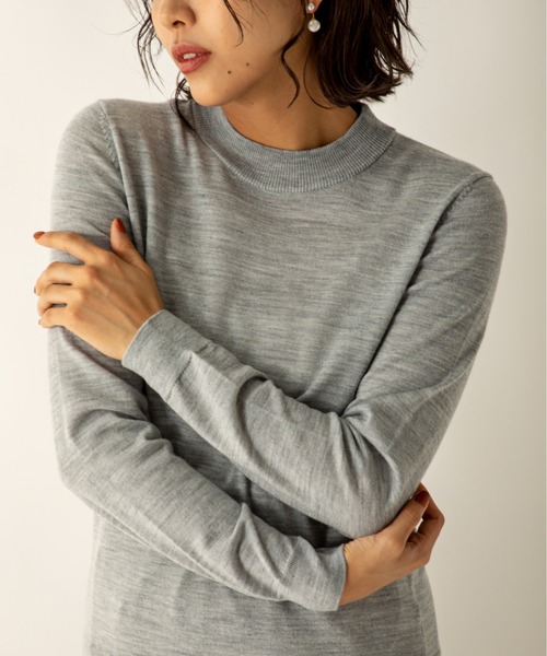 MILLION CARATS(ミリオンカラッツ)の「防縮メリノウールトップス(ニット/セーター・レディース・ブラック/ブラウン/グレー/オフホワイト/ピンク/イエロー・MEDIUM)」の4枚目の写真