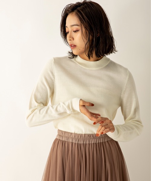 MILLION CARATS(ミリオンカラッツ)の「防縮メリノウールトップス(ニット/セーター・レディース・ブラック/ブラウン/グレー/オフホワイト/ピンク/イエロー・MEDIUM)」の2枚目の写真