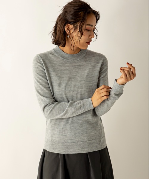 MILLION CARATS(ミリオンカラッツ)の「防縮メリノウールトップス(ニット/セーター・レディース・ブラック/ブラウン/グレー/オフホワイト/ピンク/イエロー・MEDIUM)」の14枚目の写真