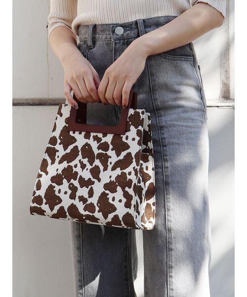 MURUA（ムルーア）の「スクエアハンドルバッグ（ハンドバッグ・レディース・アイボリー/その他1・FREE）」の2枚目の写真