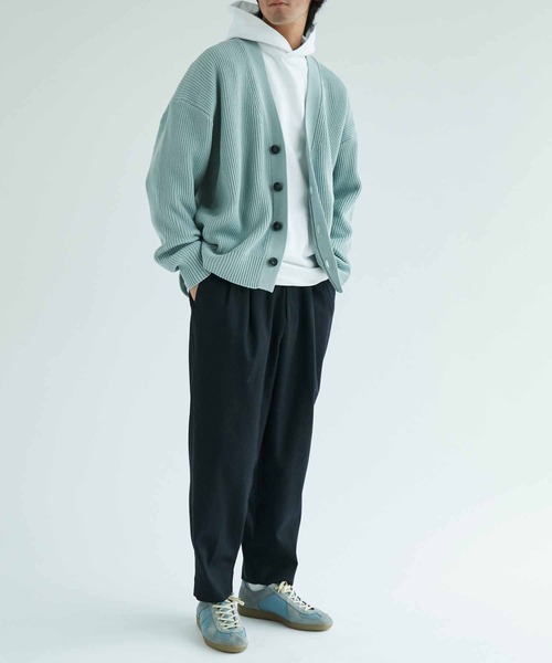 ADAM ET ROPE'（アダムエロペ）の「ビッグシルエット 畦編みカーディガン（カーディガン/ボレロ・メンズ・チャコールグレー/ホワイト系その他6/ブルー系その他6/ピンク系その他2・M/L）」の19枚目の写真