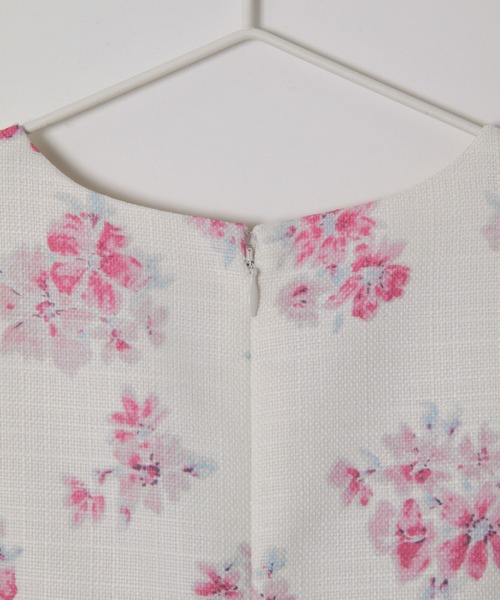ROPE' PICNIC（ロペピクニック）の「【KIDS】フラワープリントノースリーブワンピース（ワンピース・キッズ・ピンク/ブルー・110/120/130/140）」の3枚目の写真