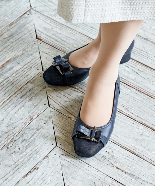 Riz raffinee（リズラフィーネ）の「【3E】バックリボンモチーフパンプス（パンプス・レディース・ベージュ/ブラック/ダークグレー/デザートカモ/ダークベージュ/タイガーカモ/ブラック系その他/ネイビー/トップグレー/その他10・22.5cm/23cm/23.5cm/24cm/24.5cm/22cm）」の7枚目の写真