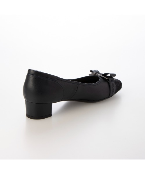 Riz raffinee（リズラフィーネ）の「【3E】バックリボンモチーフパンプス（パンプス・レディース・ベージュ/ブラック/ダークグレー/デザートカモ/ダークベージュ/タイガーカモ/ブラック系その他/ネイビー/トップグレー/その他10・22.5cm/23cm/23.5cm/24cm/24.5cm/22cm）」の21枚目の写真