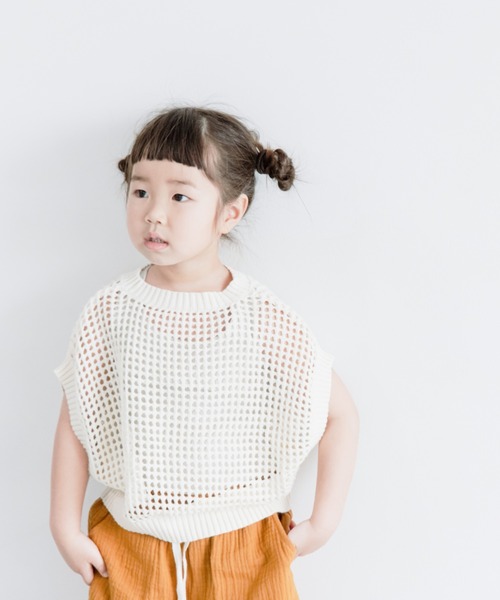 LOWRYS FARM（ローリーズファーム）の「メッシュニットベスト　272316（ベスト・キッズ・アイボリー/ブラック/グリーン/ピンク・110cm/120cm/130cm/140cm/150cm）」の2枚目の写真