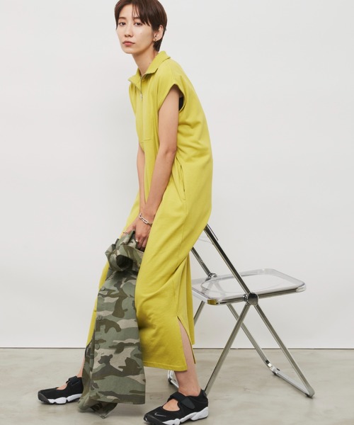 Auntie Rosa Holiday（アンティローザホリデー）の「ハーフZIP