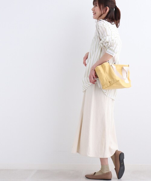 SHOO・LA・RUE(シューラルー)の「◆【2点セット】バンドカラーシャツ+タンクトップ(シャツ/ブラウス・レディース・ライトグリーン系2/イエロー系2/ピンク系7/ブルー系7・02/03/04)」の9枚目の写真