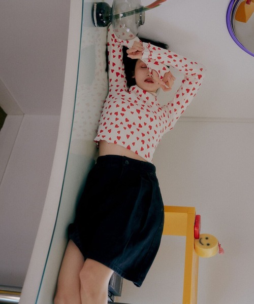 Bonjour Girl(ボンジュールガール)の「【minjiena】hearts turtle neck shirts(Tシャツ/カットソー・レディース・ホワイト・FREE)」の3枚目の写真