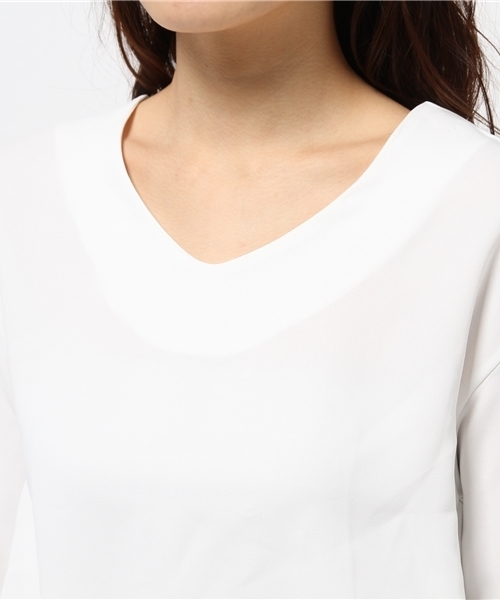 OUTLET（アウトレット）の「【DouDou】七分袖サイドタックVブラウス（シャツ/ブラウス・レディース・オフホワイト/サックスブルー/ネイビー・FREE）」の7枚目の写真