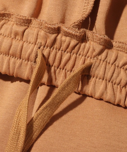 UGG（アグ）の「UGG@mos サイドライン ロゴ トラックパンツ / アグ サイドラインロゴ トラックパンツ（その他パンツ・レディース・ブラック/ベージュ・M/L）」の13枚目の写真