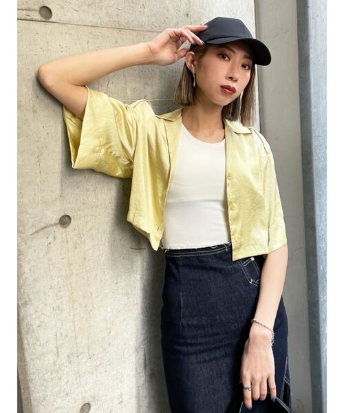 EMODA（エモダ）の「ボックスワイドシアーシャツ（シャツ/ブラウス・レディース・ブラック/ベージュ/イエロー/ブルー・FREE）」の16枚目の写真