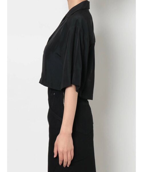 EMODA（エモダ）の「ボックスワイドシアーシャツ（シャツ/ブラウス・レディース・ブラック/ベージュ/イエロー/ブルー・FREE）」の13枚目の写真