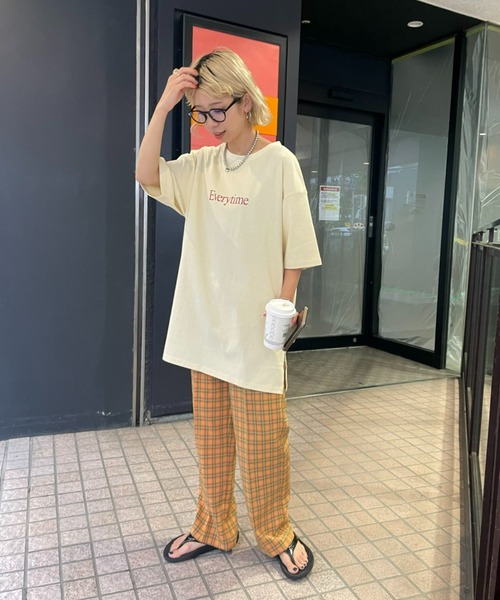 CIAOPANIC（チャオパニック）の「今年のお勧めロゴTシャツ！オーバーサイズBIGプリントTEE（Tシャツ/カットソー・レディース・グレー/ピンク/グリーン/アイボリー・FREE）」の8枚目の写真