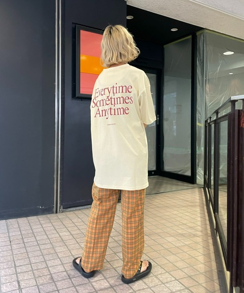 CIAOPANIC（チャオパニック）の「今年のお勧めロゴTシャツ！オーバーサイズBIGプリントTEE（Tシャツ/カットソー・レディース・グレー/ピンク/グリーン/アイボリー・FREE）」の9枚目の写真