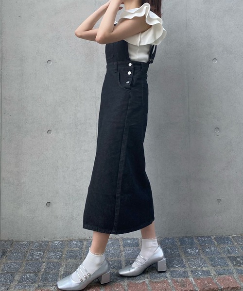 Voyage titty&Co.PETIT（ボヤージュティティアンドコープチ）の「【Voyage titty&Co. PETIT】ブラックデニムスリットジャンスカ（ワンピース・レディース・ブラック・SMALL/MEDIUM）」の4枚目の写真