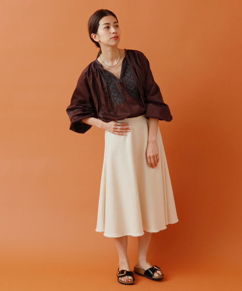 IENA(イエナ)の「maison * Balli コットンツイード ミディスカート(スカート・レディース・アイボリー・40/38/36)」の14枚目の写真