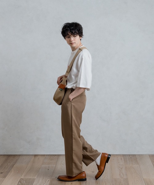 MUHET（ミュエータ）の「イニシャルプレートタックテーパードパンツ（スラックス・レディース・ブラウン/ブルー系その他/イエロー系その他・SMALL/MEDIUM/X-LARGE）」の18枚目の写真