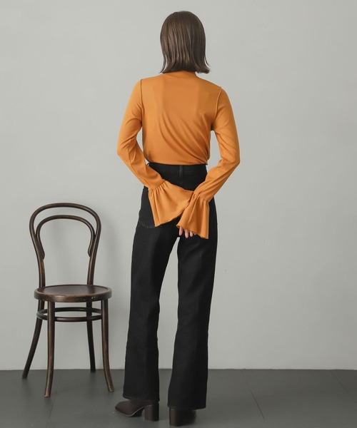 SENSE OF PLACE by URBAN RESEARCH（センスオブプレイスバイアーバンリサーチ）の「フレアスリーブカットソー（Tシャツ/カットソー・レディース・アイボリー/マスタード/ブラック・ONE）」の18枚目の写真