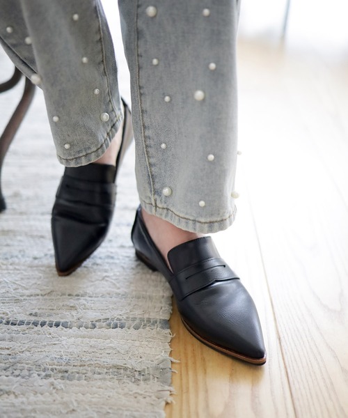 ポインテッドトゥコインローファーパンプス（ローファー