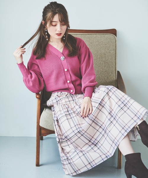 31 Sons de mode(トランテアン ソン ドゥ モード)の「ビジューパールコンビクロップドカーディガン(カーディガン/ボレロ・レディース・ブラック/オフホワイト/ピンク・36)」の13枚目の写真