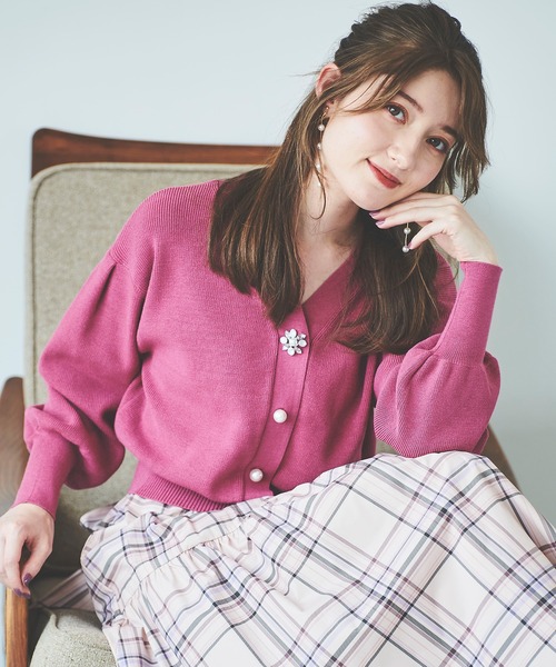 31 Sons de mode(トランテアン ソン ドゥ モード)の「ビジューパールコンビクロップドカーディガン(カーディガン/ボレロ・レディース・ブラック/オフホワイト/ピンク・36)」の17枚目の写真