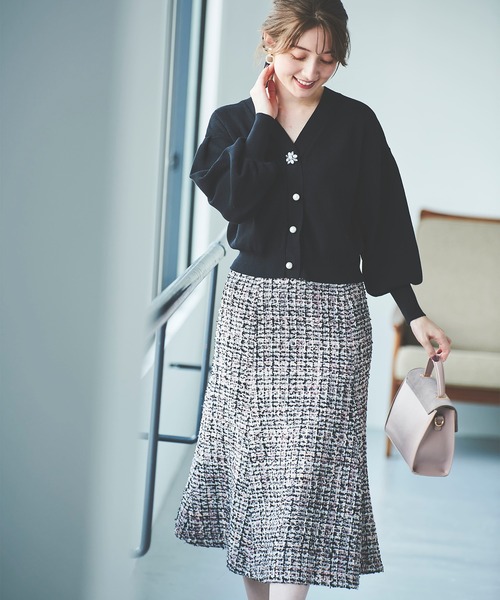 31 Sons de mode(トランテアン ソン ドゥ モード)の「ビジューパールコンビクロップドカーディガン(カーディガン/ボレロ・レディース・ブラック/オフホワイト/ピンク・36)」の22枚目の写真